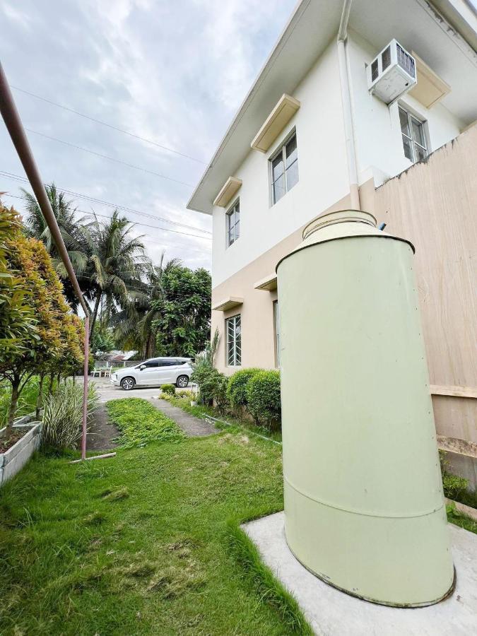 Beach Resorts Walking Distance To The Town House Davao City Eksteriør billede